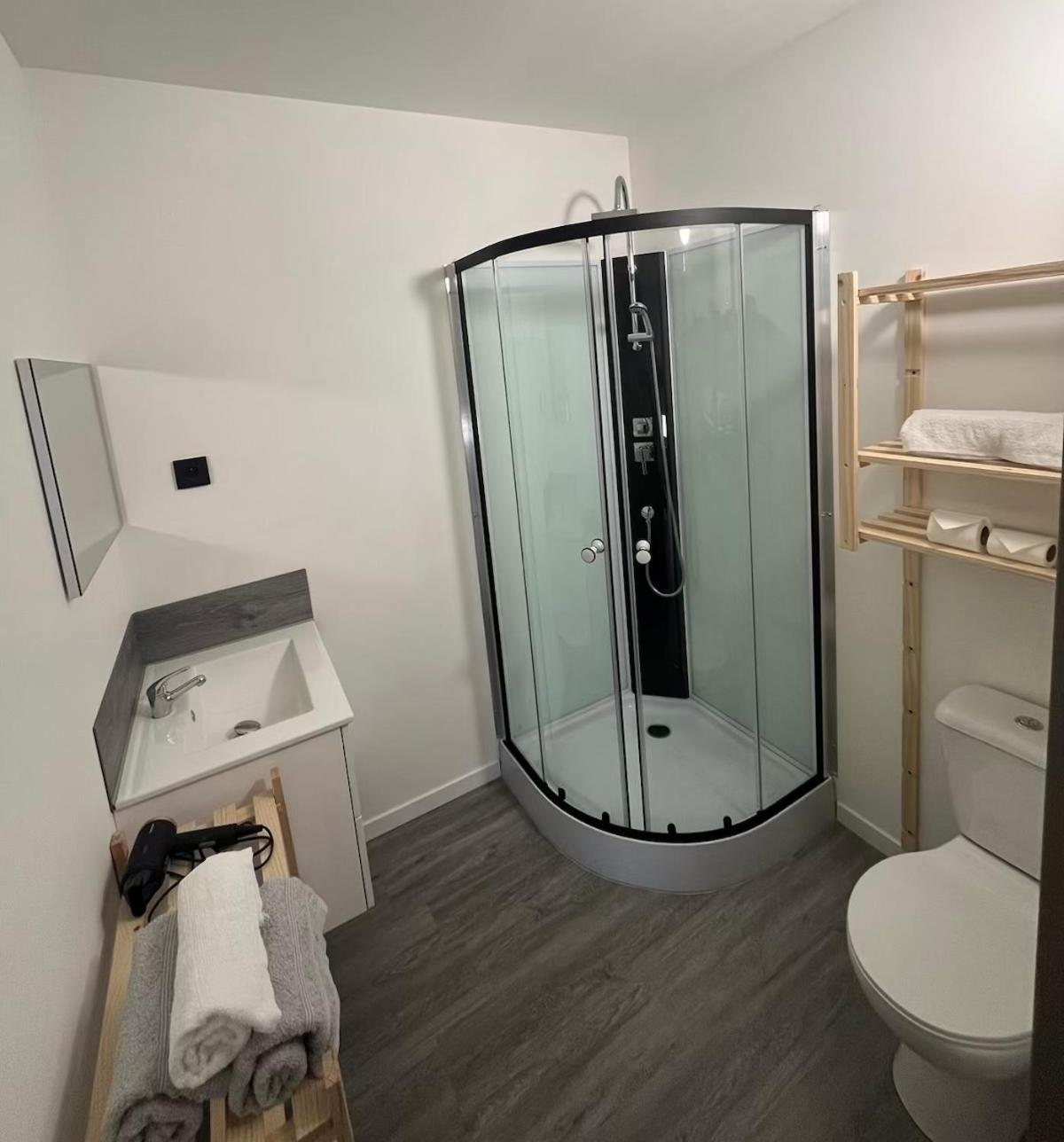 Gite1 Pour 6 Personnes Anneyron Exterior photo